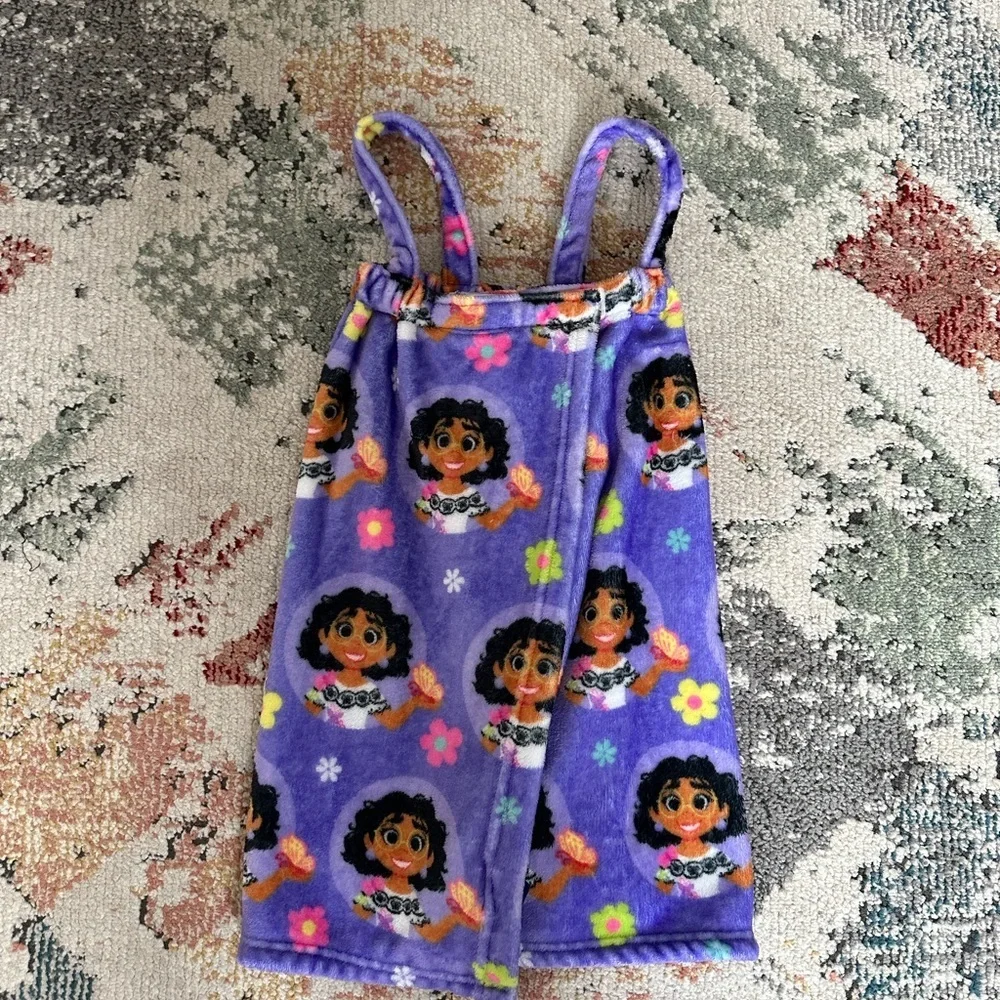 Disney Encanto Girls Bath Robe Blanket Wrap Dress Ultra Soft like new One Size